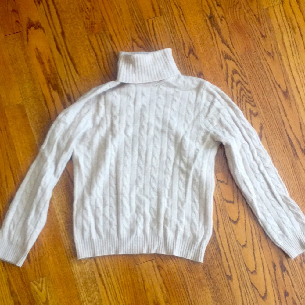 Sutton Bloomingdales cashmere turtleneck xs